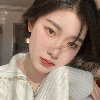 女神游戏室海报