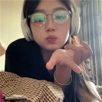 美丽人生颂海报